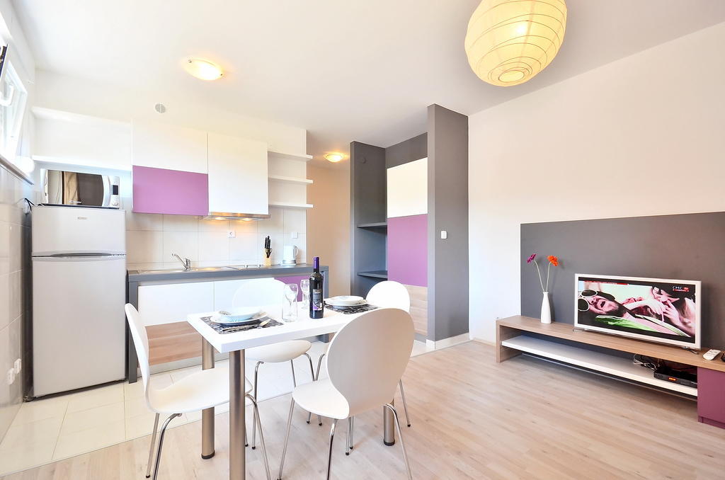 Bretia Apartments Sutivan Quarto foto